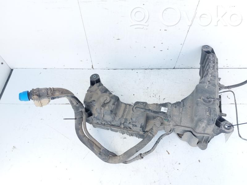 Polttoainesäiliö   172A21120R,172A21120R