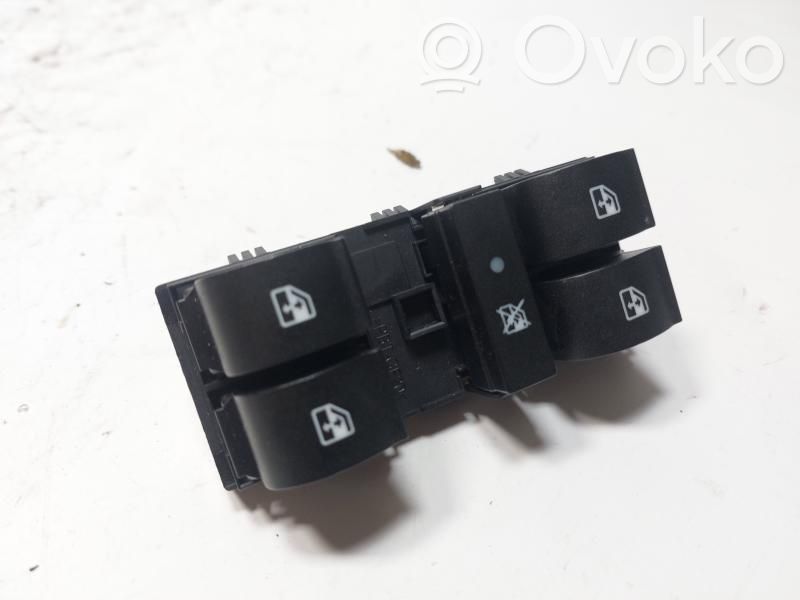 Fiat Tipo Electric window control switch 