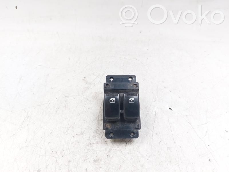Hyundai i10 Interruptor del elevalunas eléctrico 