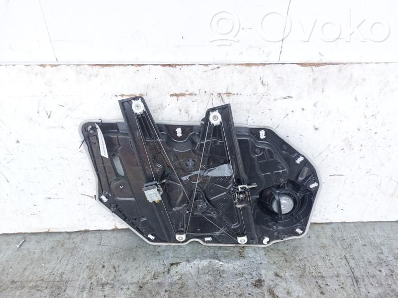 Ford Focus Regulador de puerta delantera con motor