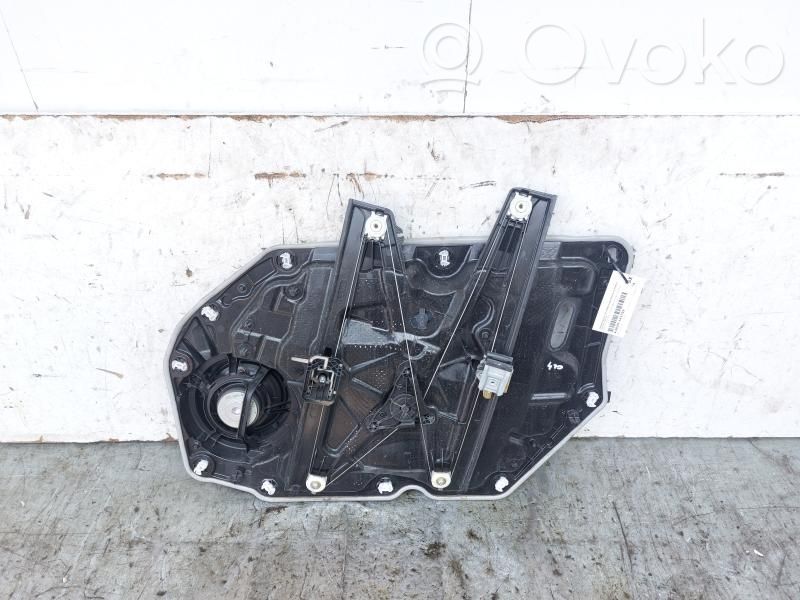 Ford Focus Macara ușă față cu motor