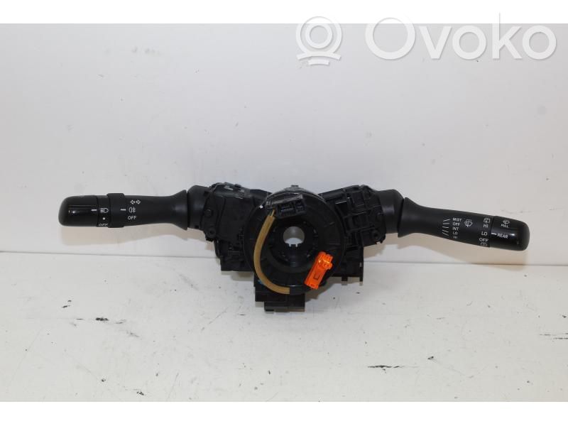 Toyota Yaris Interruptor de luz 