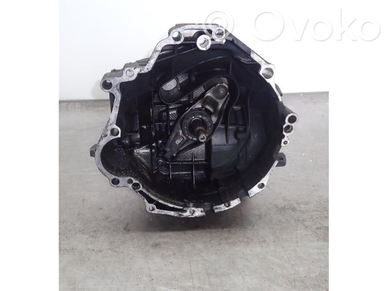 Volkswagen PASSAT B5.5 Cutie viteze manuală cu 5 trepte