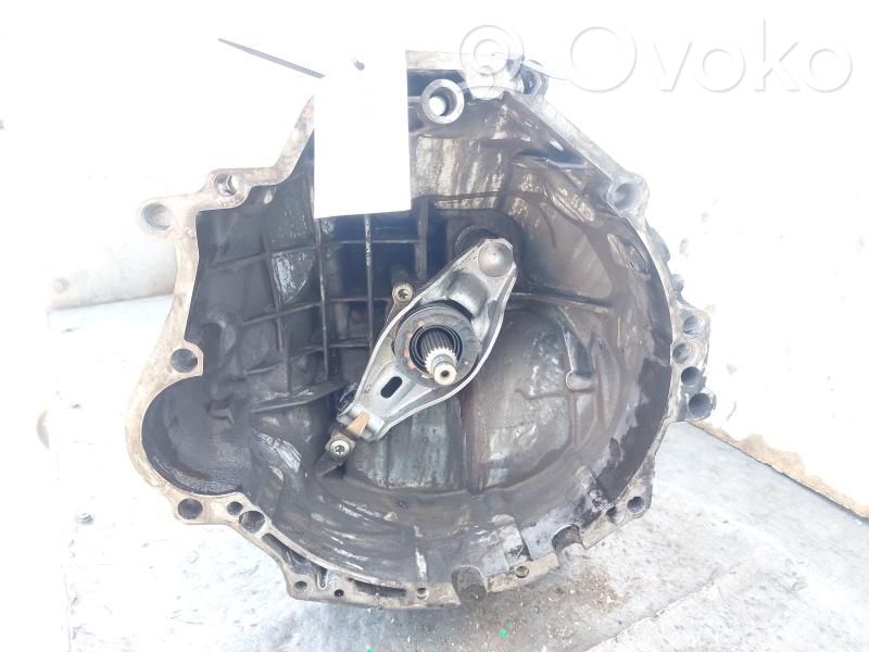 Audi A4 S4 B6 8E 8H 5 Gang Schaltgetriebe 