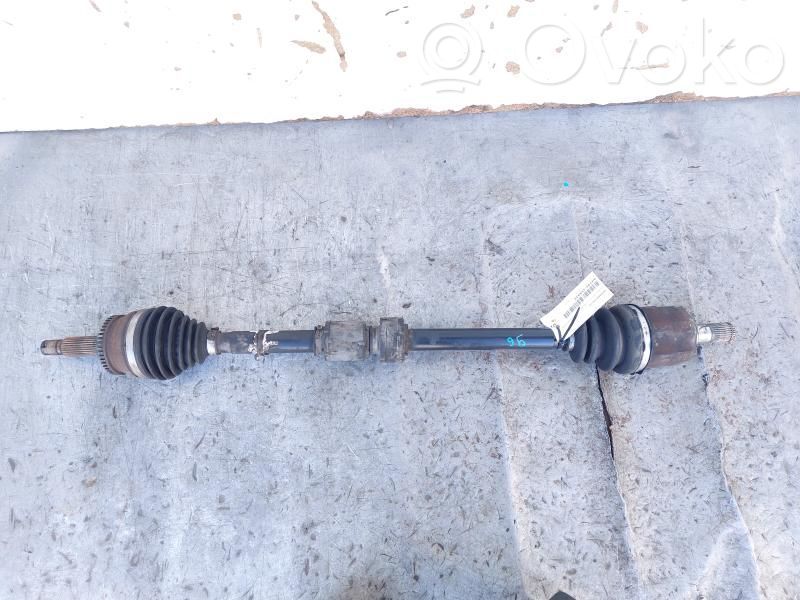 KIA Ceed Planetară față 