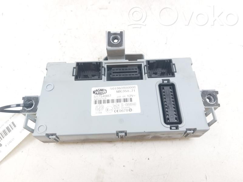 Fiat Idea Módulo de fusible 
