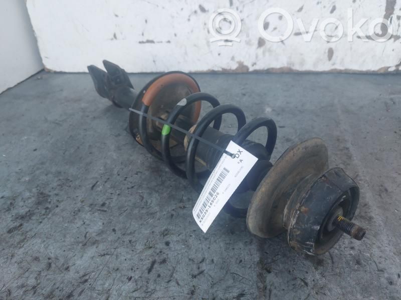 Dacia Duster Etuiskunvaimennin 