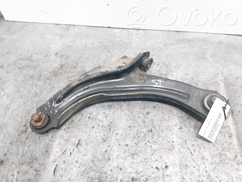 Renault Clio IV Front control arm 