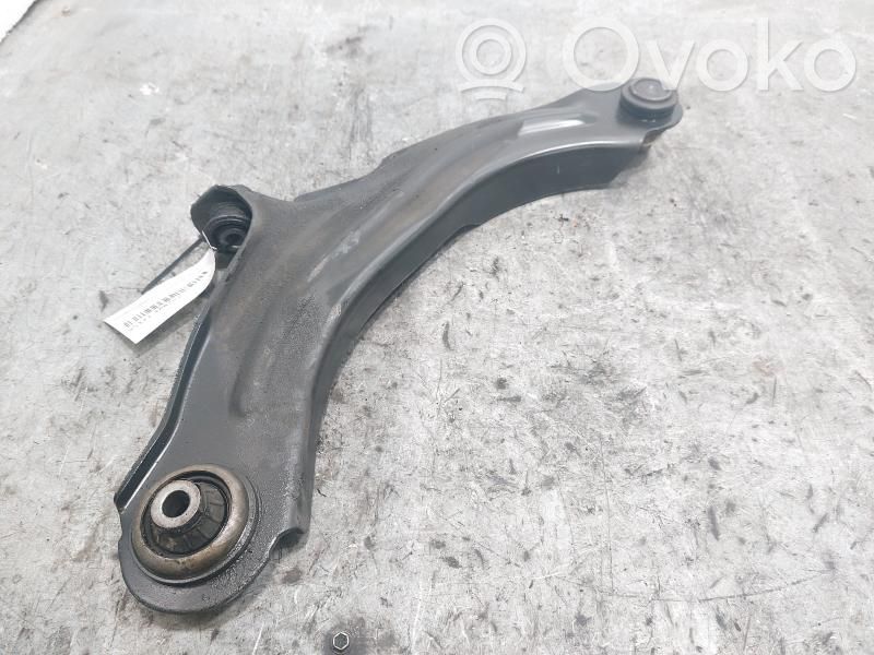 Renault Clio IV Wahacz przedni 