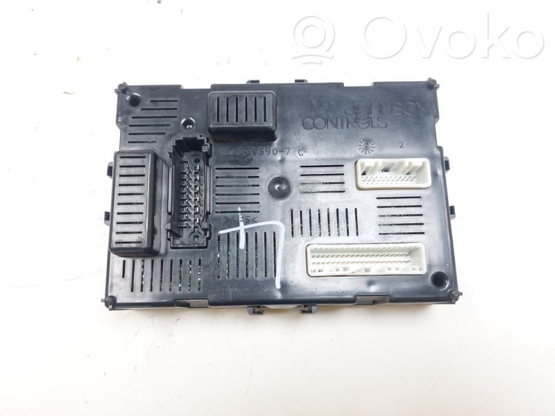 Autres unités de commande / modules   8200652284,8200652284