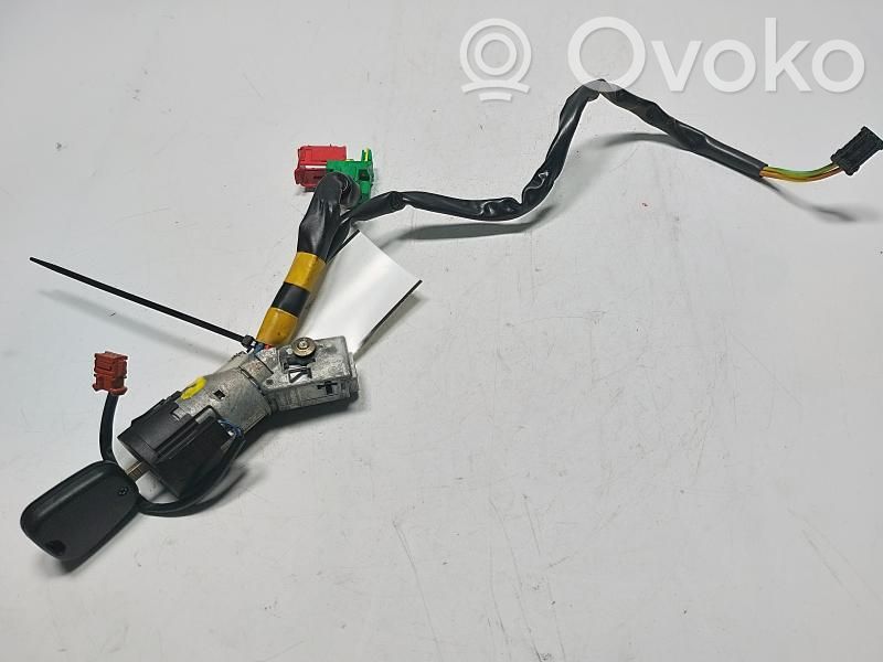 Citroen C3 Užvedimo spynelė 