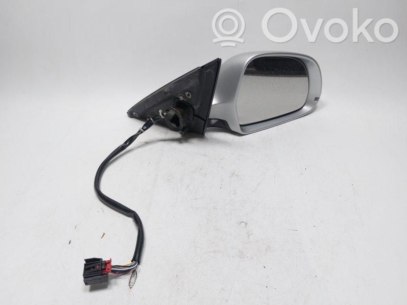 Audi A4 S4 B8 8K Elektryczne lusterko boczne drzwi przednich 