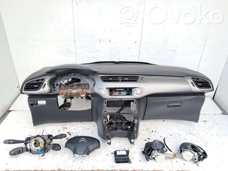 Citroen C3 Set planșă bord cu airbag 