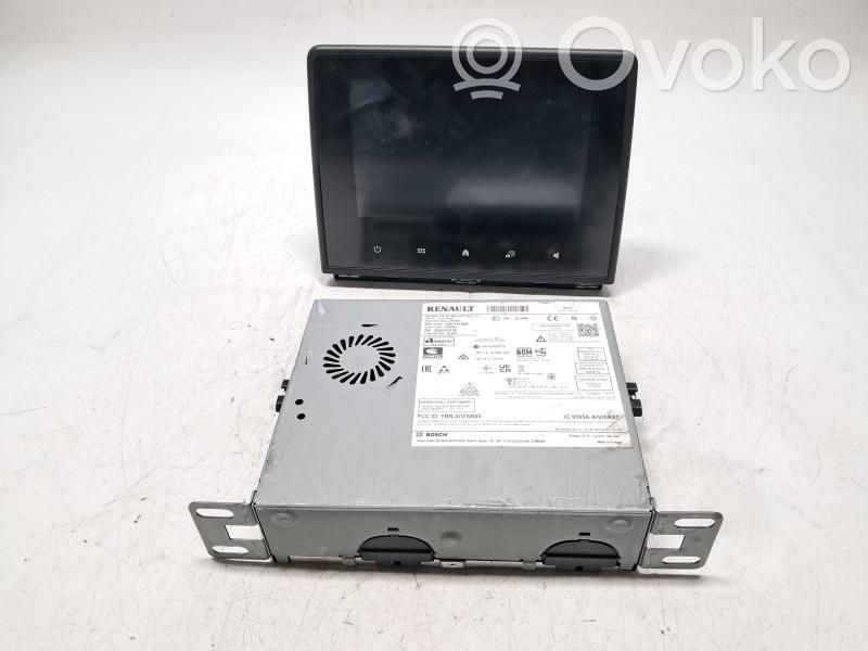 Renault Captur II Panel / Radioodtwarzacz CD/DVD/GPS 