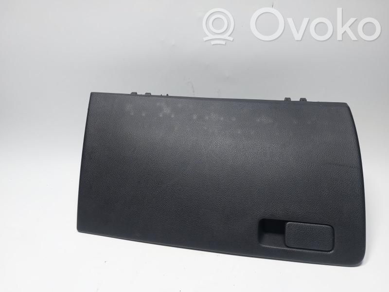 KIA Stonic Handschuhfach 
