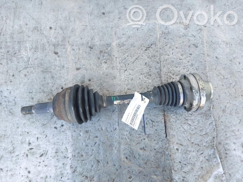 Etuvetoakseli   7L0407271F,7L0407271F