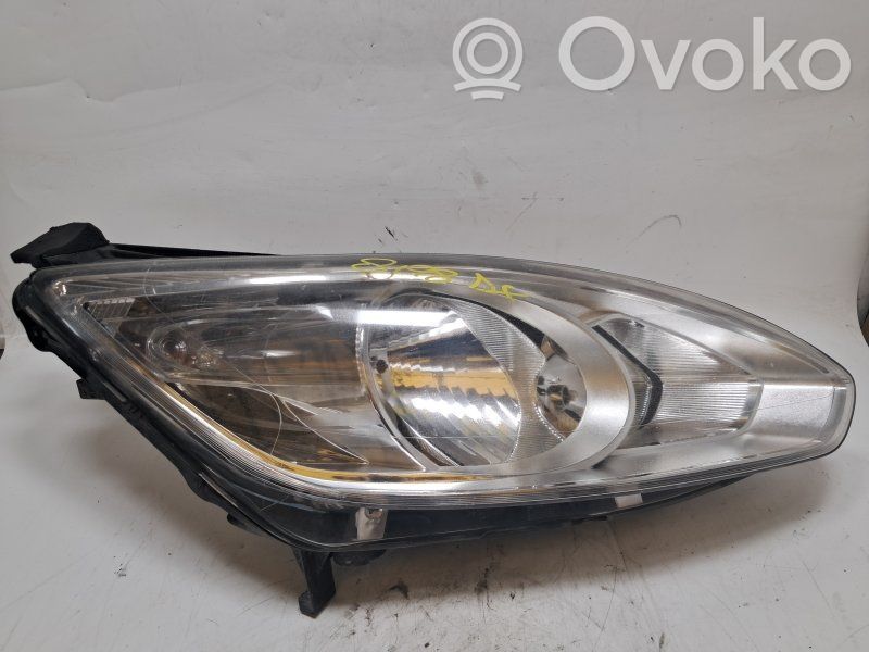 Ford C-MAX II Faro/fanale