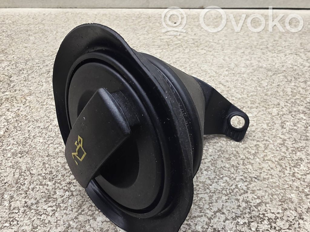 Öldeckel   057103482D