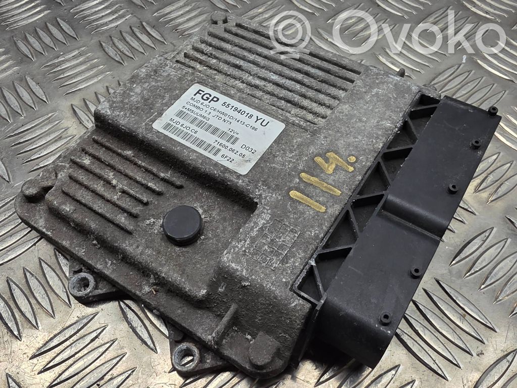 Opel Combo C Engine control unit/module 