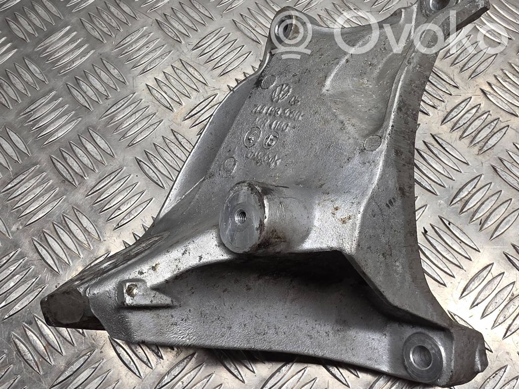 Engine mounting bracket   7L8199308