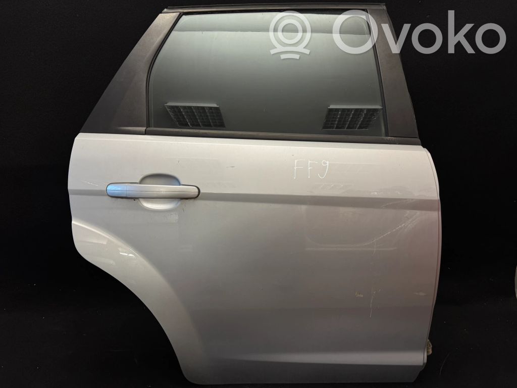 Puerta trasera   4M51A045H22B,7M51A24994BB,8M51A264A26AA