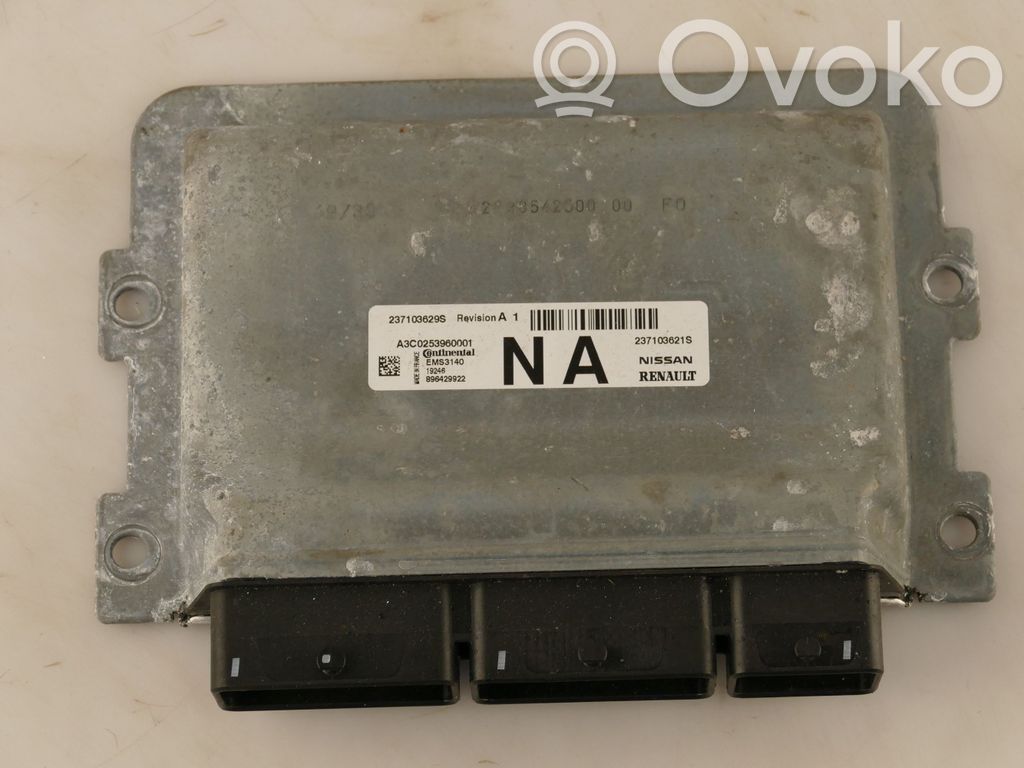 Dacia Sandero Engine control unit/module 