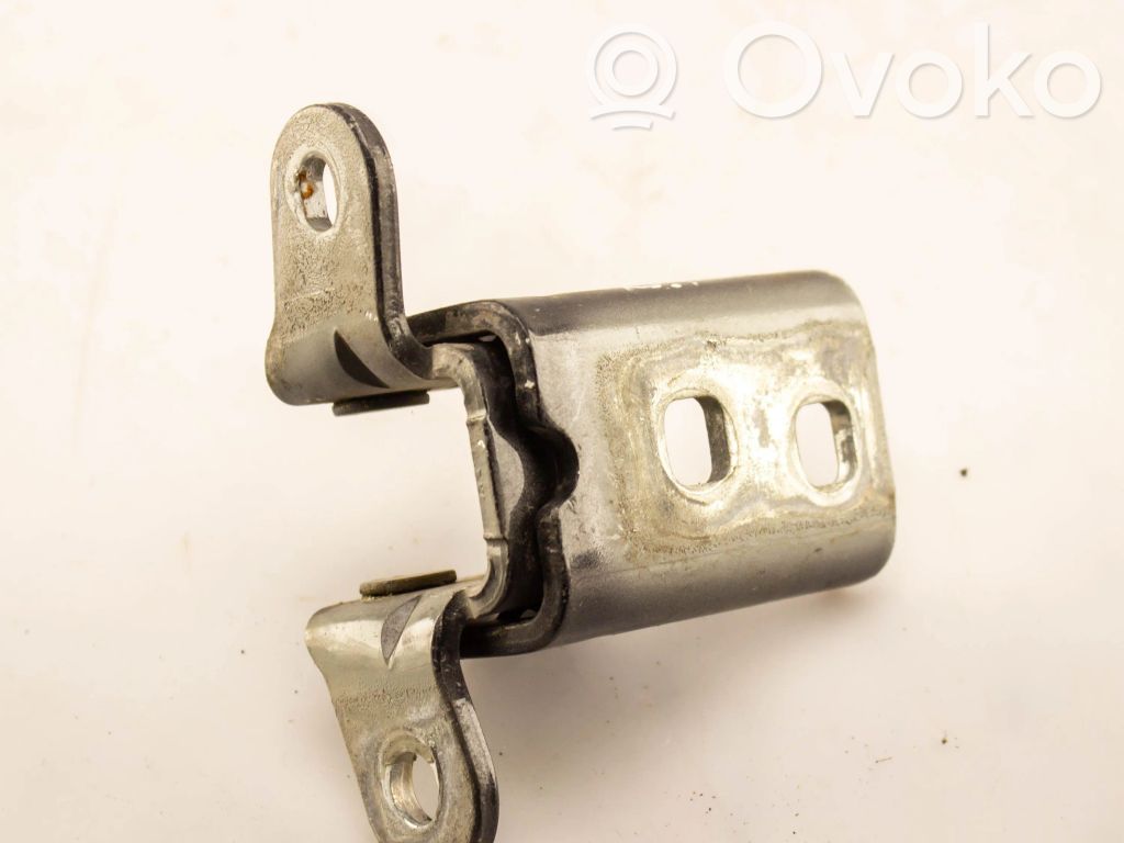 Dodge Caravan Front door upper hinge 