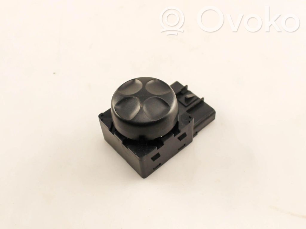 Seat control switch   56046232AA