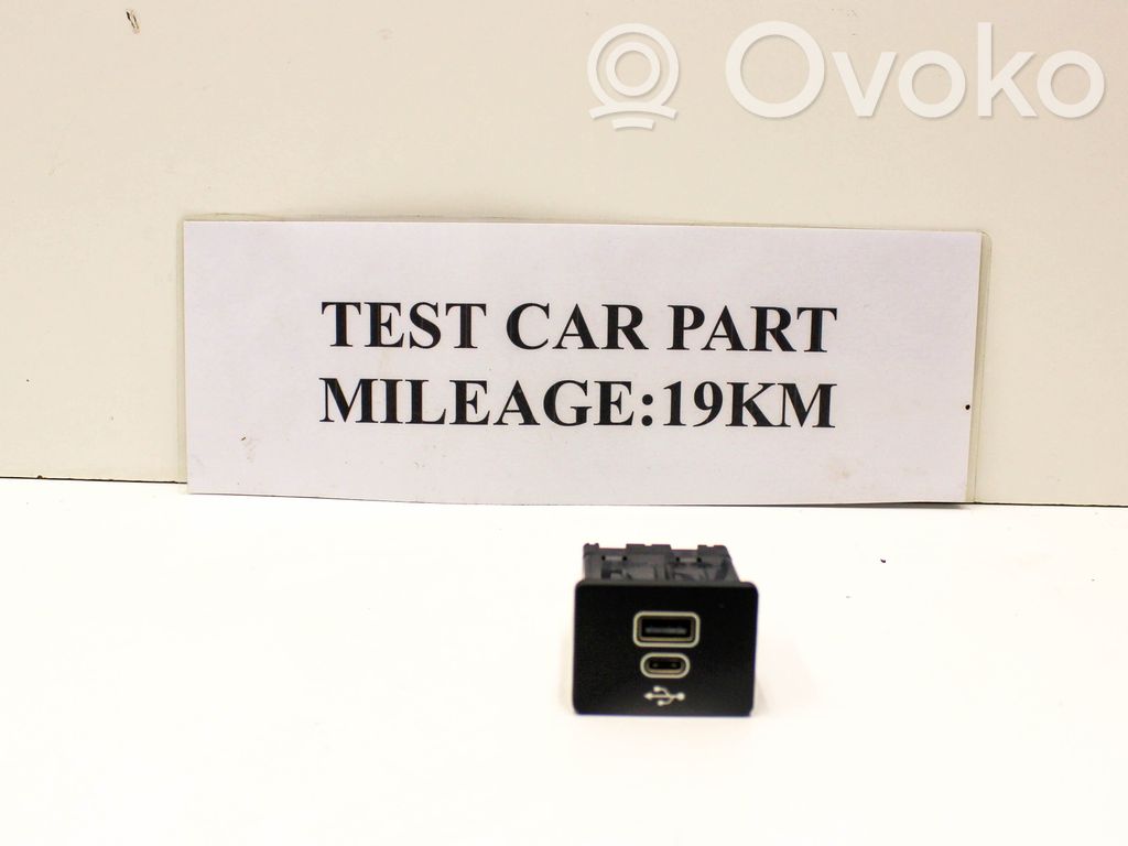 Ford Kuga III Enchufe conector USB 