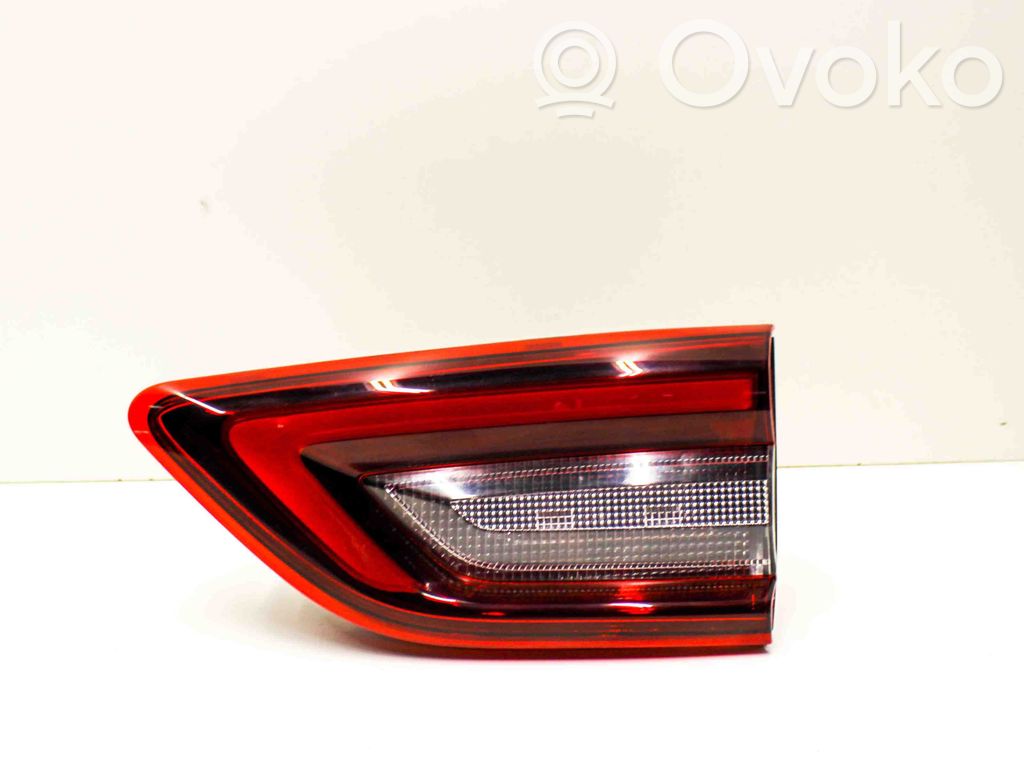 Ford Kuga III Lampă spate în capacul portbagajului 
