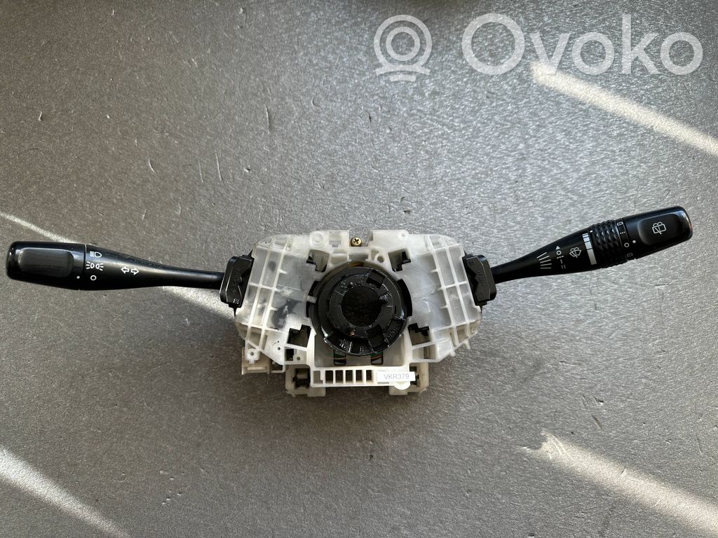Mitsubishi Pajero Wiper control stalk 
