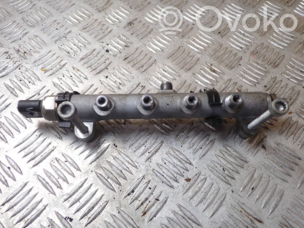 Porsche Cayenne (92A) Listwa wtryskowa 