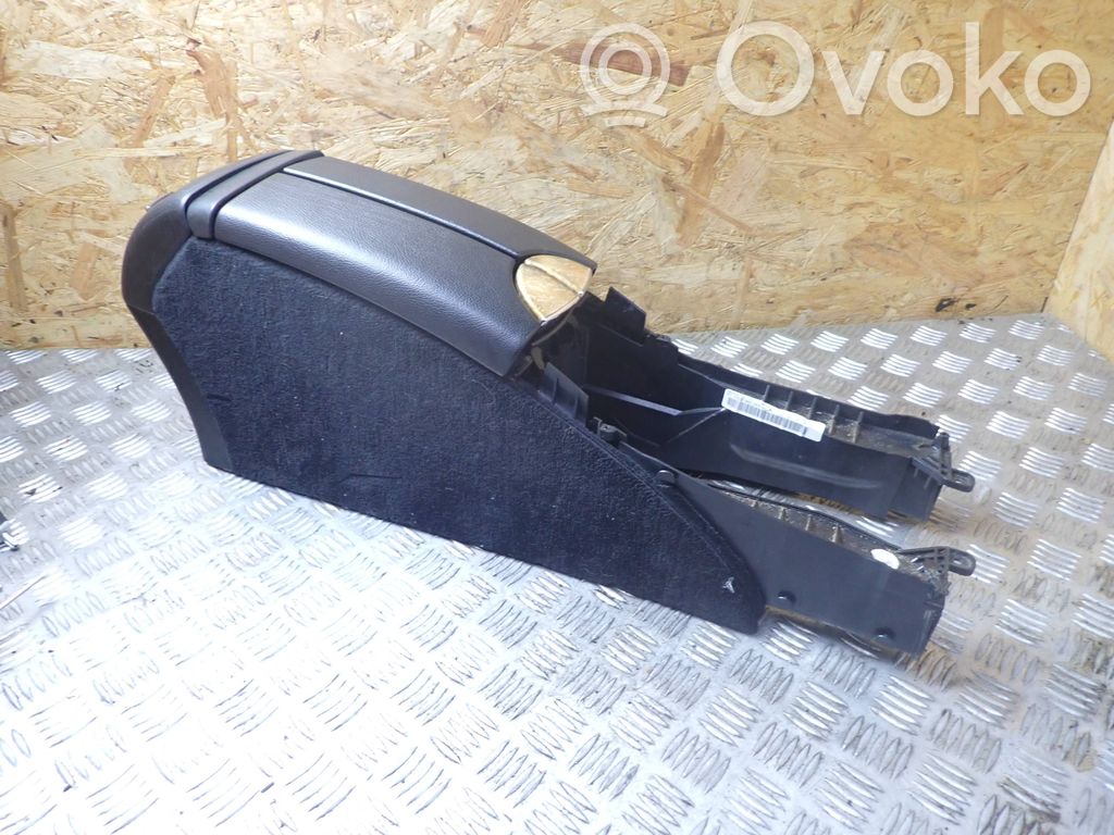 Mercedes-Benz E W211 Center console 