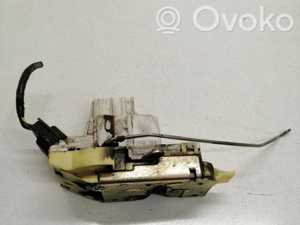 Ford Focus Front door lock 