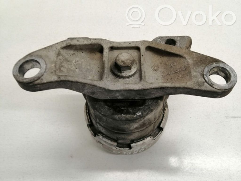Ford Mondeo MK IV Engine mount bracket 