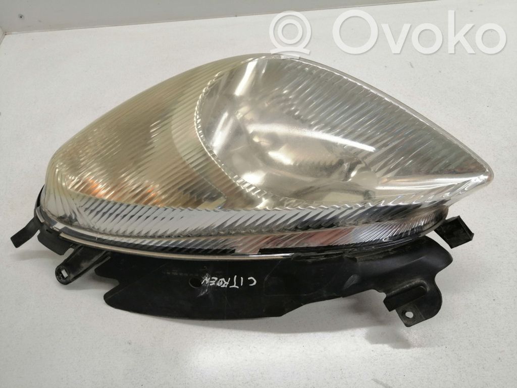 Citroen Xsara Picasso Lampa przednia 