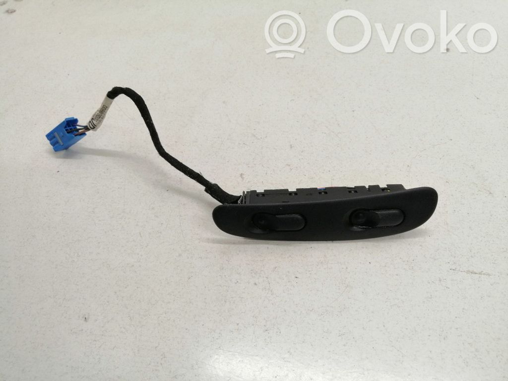 Opel Omega B1 Electric window control switch 