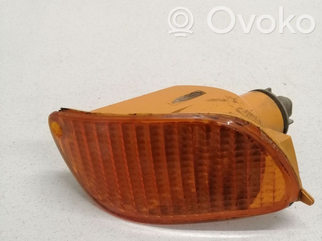Ford Focus Front indicator light 