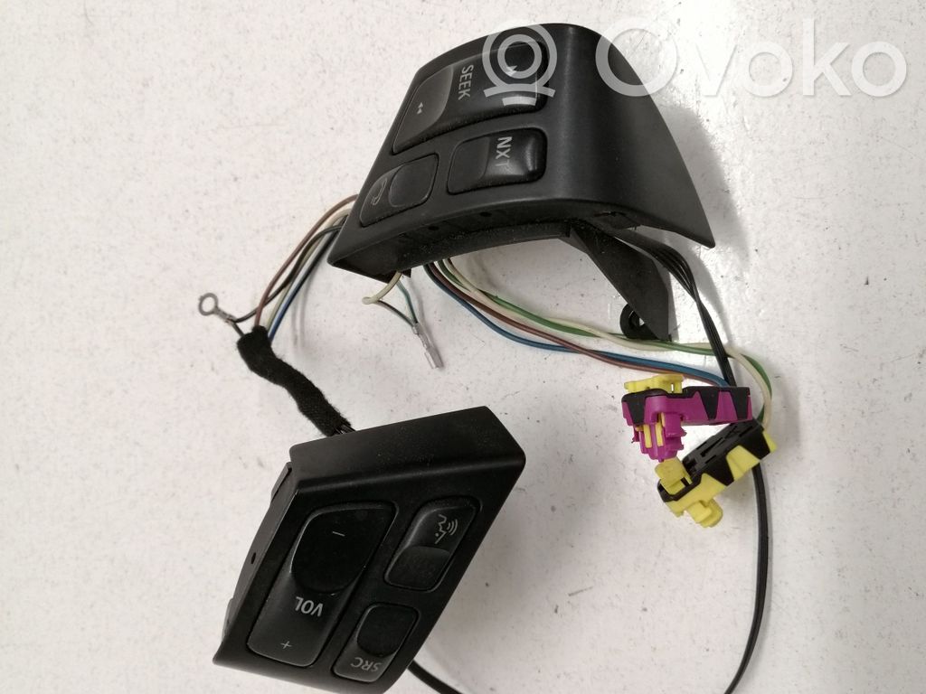 Saab 9-3 Ver2 Steering wheel buttons/switches 