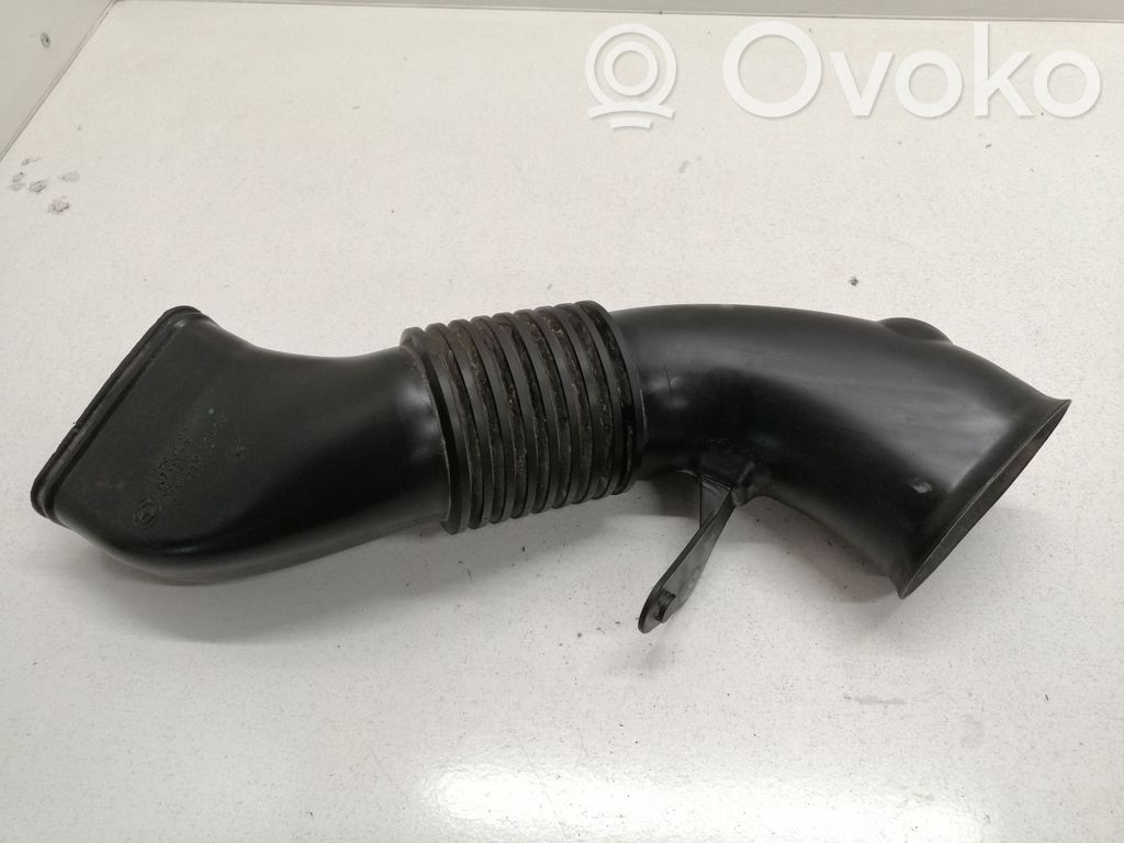 BMW 5 E60 E61 Air intake duct part 