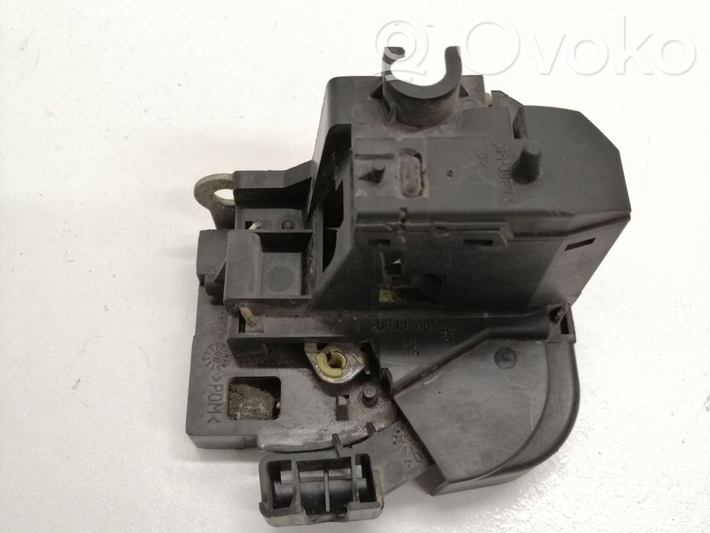 Etuoven lukko