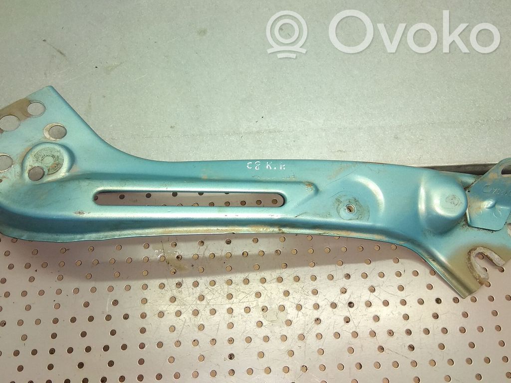 Radiator support slam panel bracket   851330,F064003