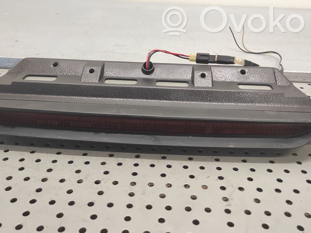Subaru Legacy Third/center stoplight 
