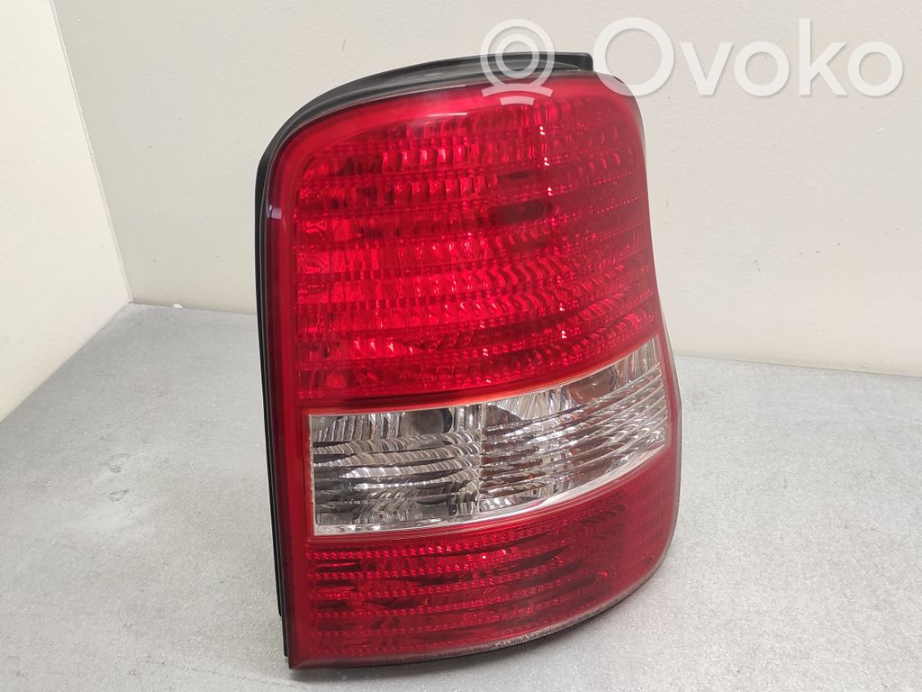 KIA Carnival Rear/tail lights 