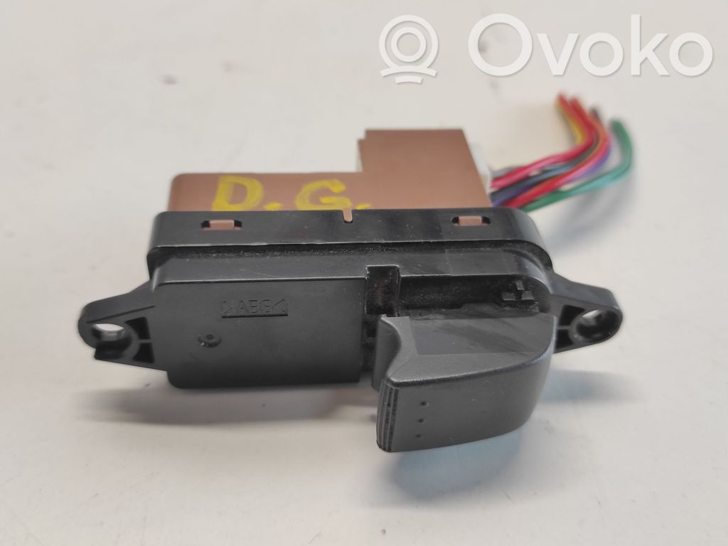 Mazda 6 Electric window control switch 