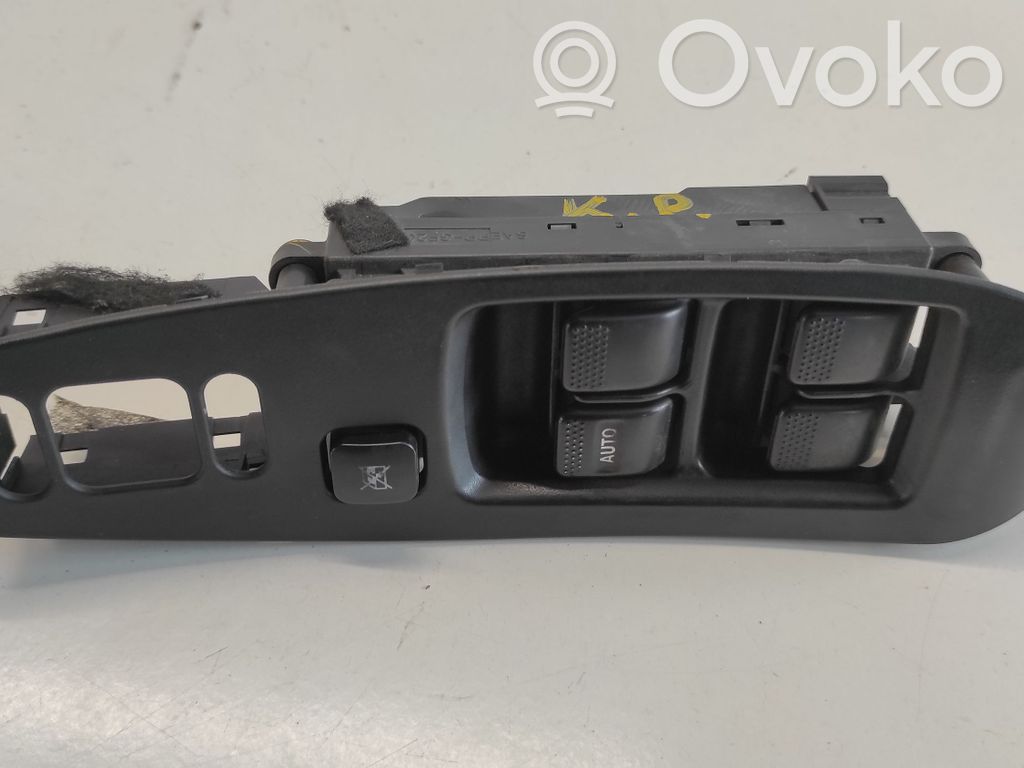 Subaru Legacy Electric window control switch 