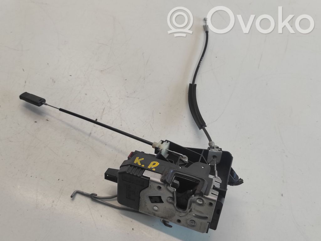 Opel Vectra C Front door lock 
