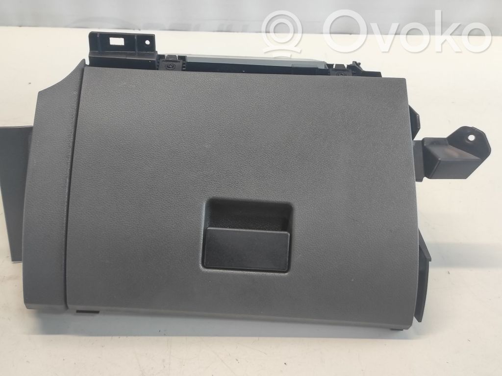 Ford Focus C-MAX Glove box 