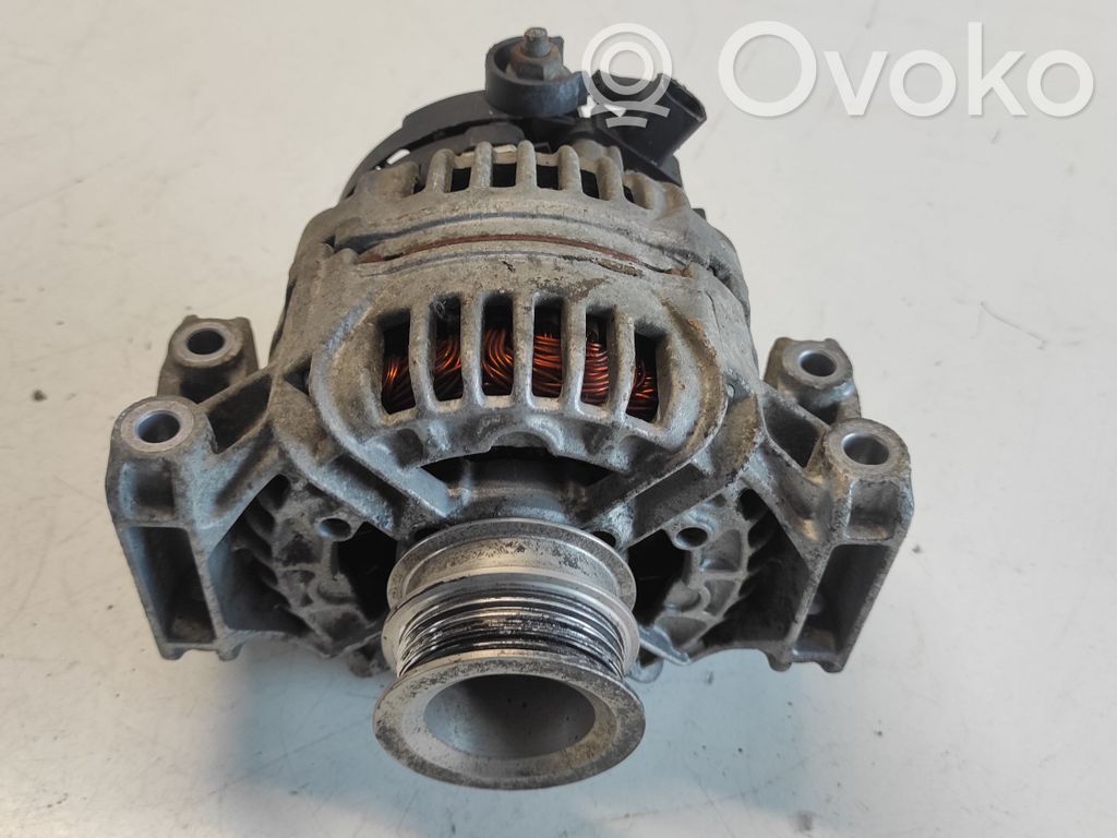 Opel Zafira A Generator/alternator 