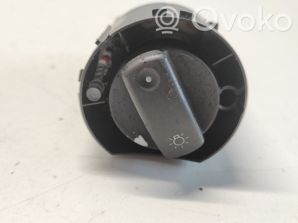 Audi A6 Allroad C5 Light switch 